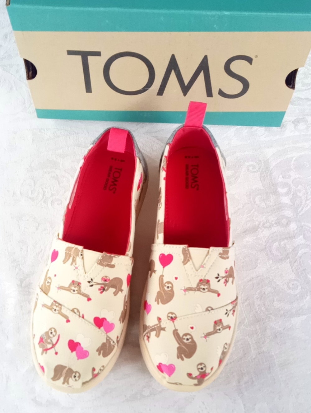 Toms Kids Cream Sloth Print Slip-Ons with Pink Accents